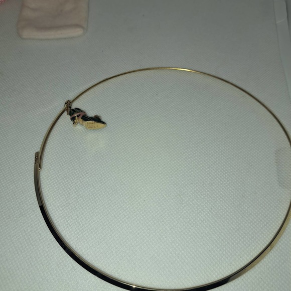 NIB -BEAUTIFUL KLJ Kenneth Jay Lane Enamel Shoe Charm Breast Cancer Awareness - Picture 7 of 7